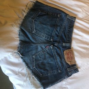UO distressed Levi’s 501 shorts